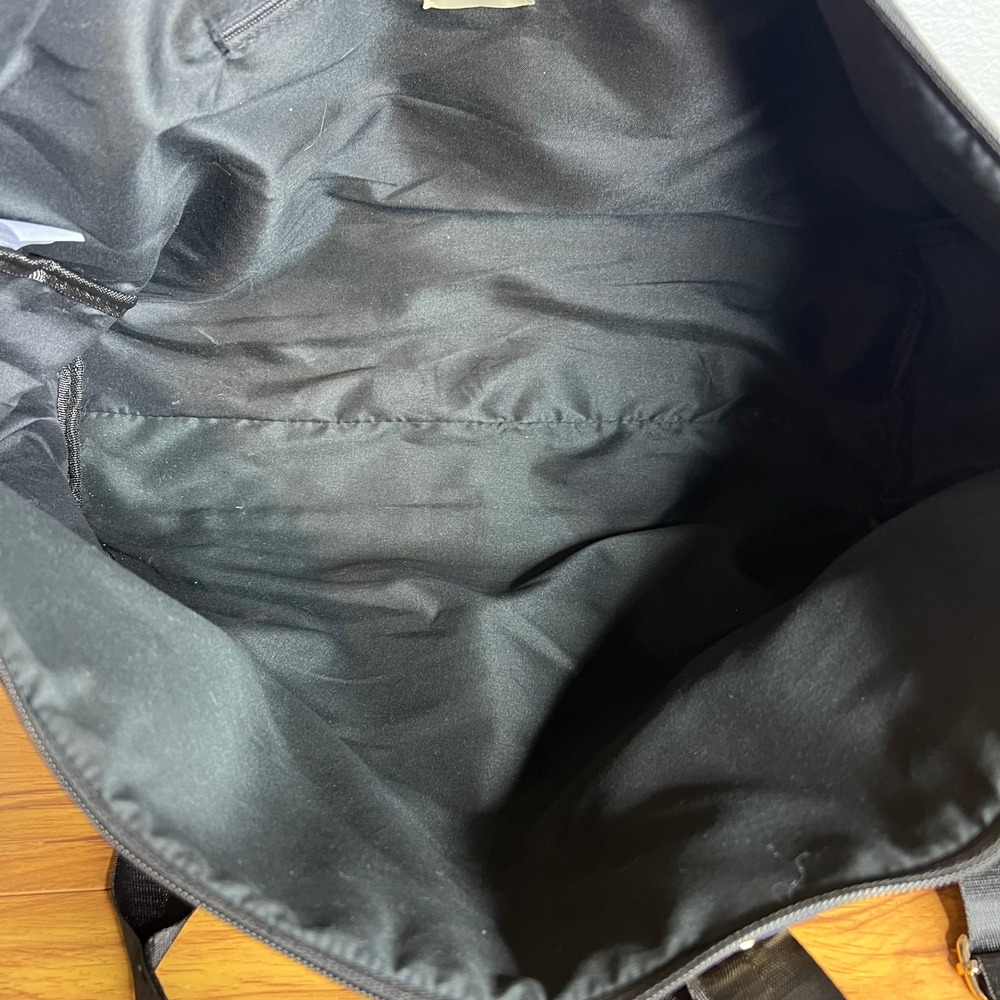 Mali + Lili Tote Duffle Bag Signature Print Weekender Travel Lightweight - Picture 9 of 10